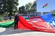 Azerbaycan Bayrağı Boztepe Semalarından Karadenizi Selamlıyor