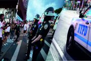 Amerikada Polisler Kelepçelerini  Asıyor