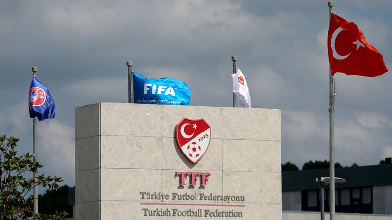 Türkiye Futbol Federasyonu : Takım Harcama Limitini Aşan Kulüplerin Lisansları Tescil Edilmeyecek